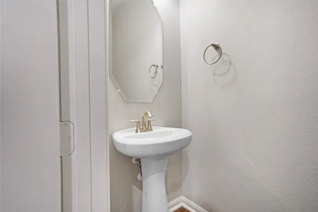 $475,000 | 1378 Road 66113 Dayton Tx 77535, Dayton, TX 77535