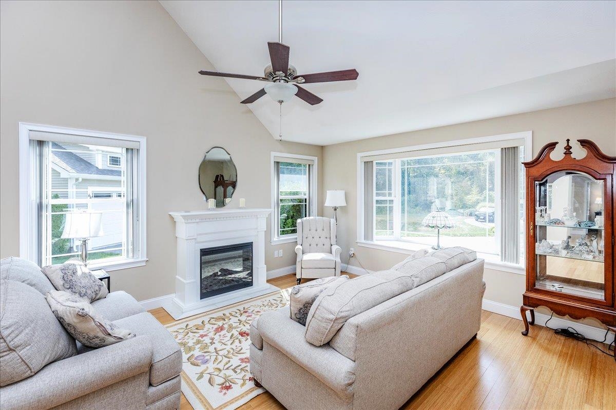 62 Veterans Way Hampstead, NH 03841 - Photo 12 of 43