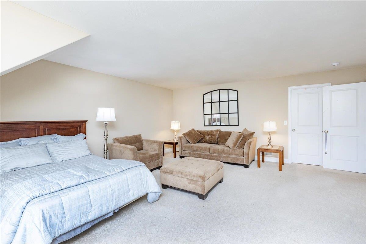 62 Veterans Way Hampstead, NH 03841 - Photo 30 of 43