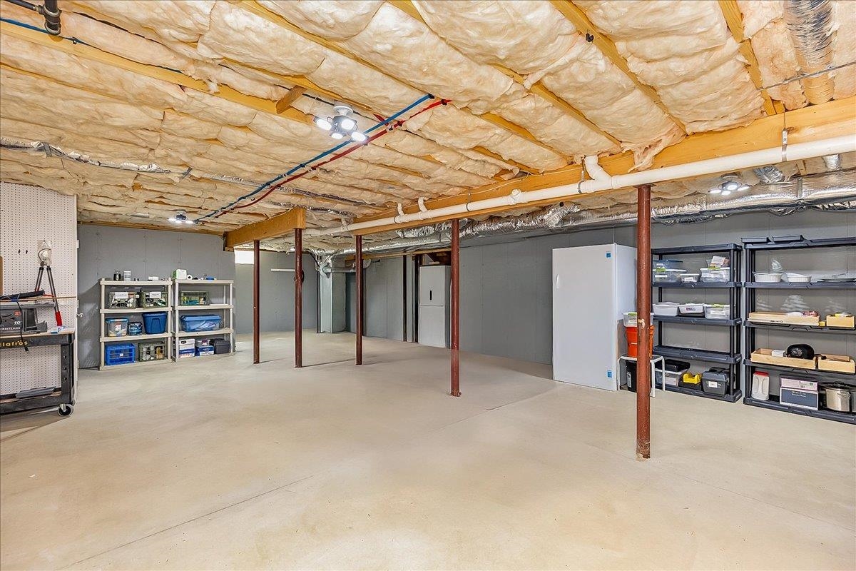 62 Veterans Way Hampstead, NH 03841 - Photo 36 of 43