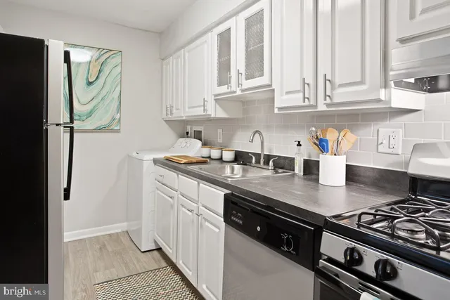 $2,143 | 9220 Old Lantern Way, Unit 2BED1BATH, Laurel, MD 20723