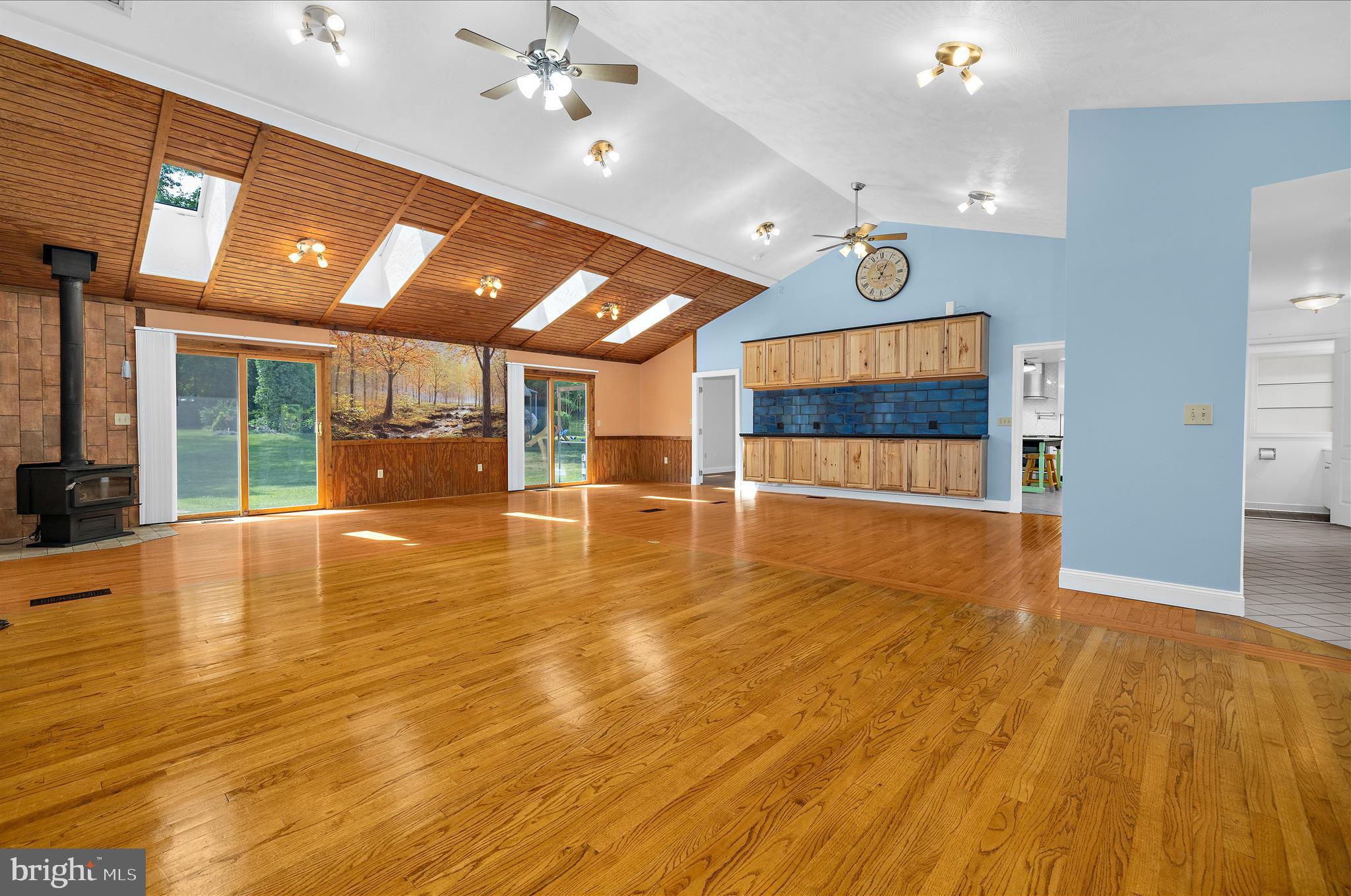 8517 New Cut Road Severn, MD 21144 - Photo 18 of 113 Great Room