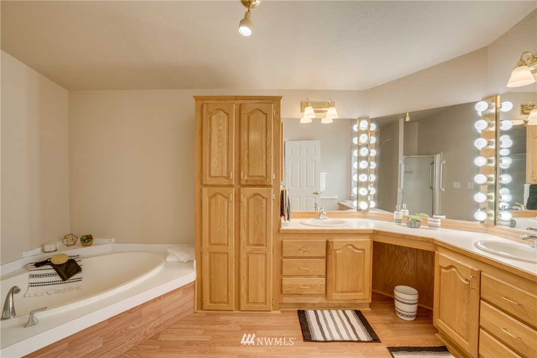 1634 Meadow Ridge Drive, Unit 29 Wenatchee, WA 98801 - Photo 27 of 39 Gallery Image 27