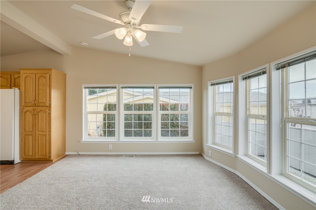 1634 Meadow Ridge Drive, Unit 29 Wenatchee, WA 98801 - Photo 5 of 39 Gallery Image 5