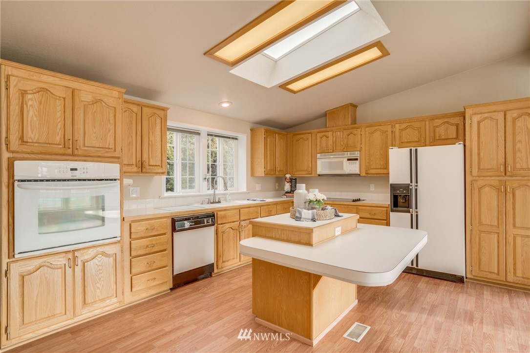 1634 Meadow Ridge Drive, Unit 29 Wenatchee, WA 98801 - Photo 10 of 39 Gallery Image 10