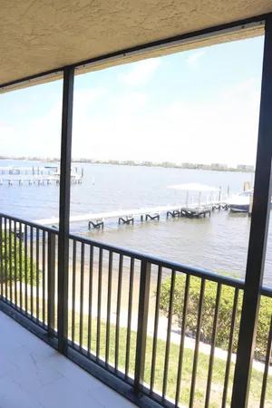 $3,000 | 896 North Federal Highway, Unit 224, Lantana, FL 33462