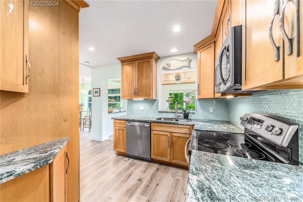1295 Northwest Pine Ridge Trail Stuart, FL 34994 - Photo 13 of 34 Gallery Image 13