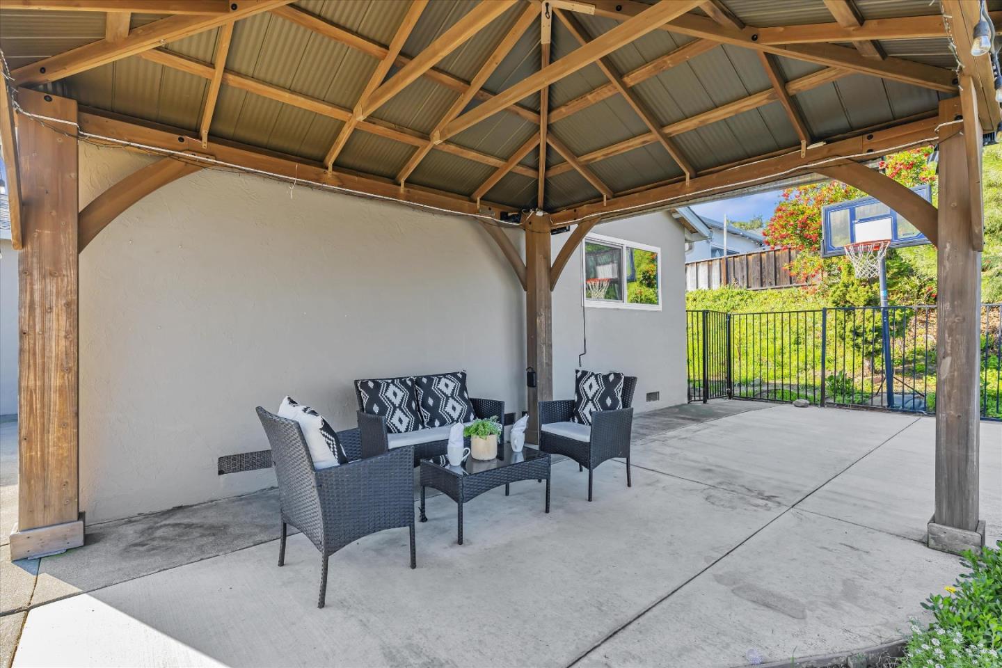 363 River View Drive San Jose, CA 95111 - Photo 35 of 41 a view of outdoor space with seating area