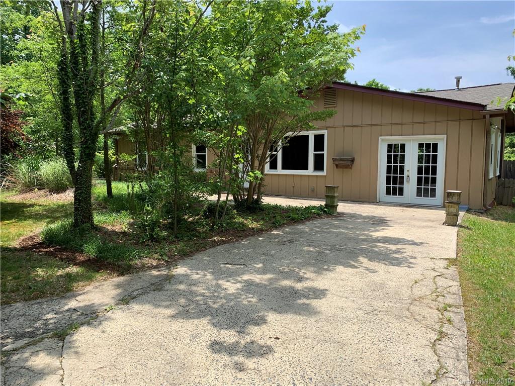 435 Hogsed Road Brevard, NC 28712 - Photo 4 of 27 Gallery Image 4