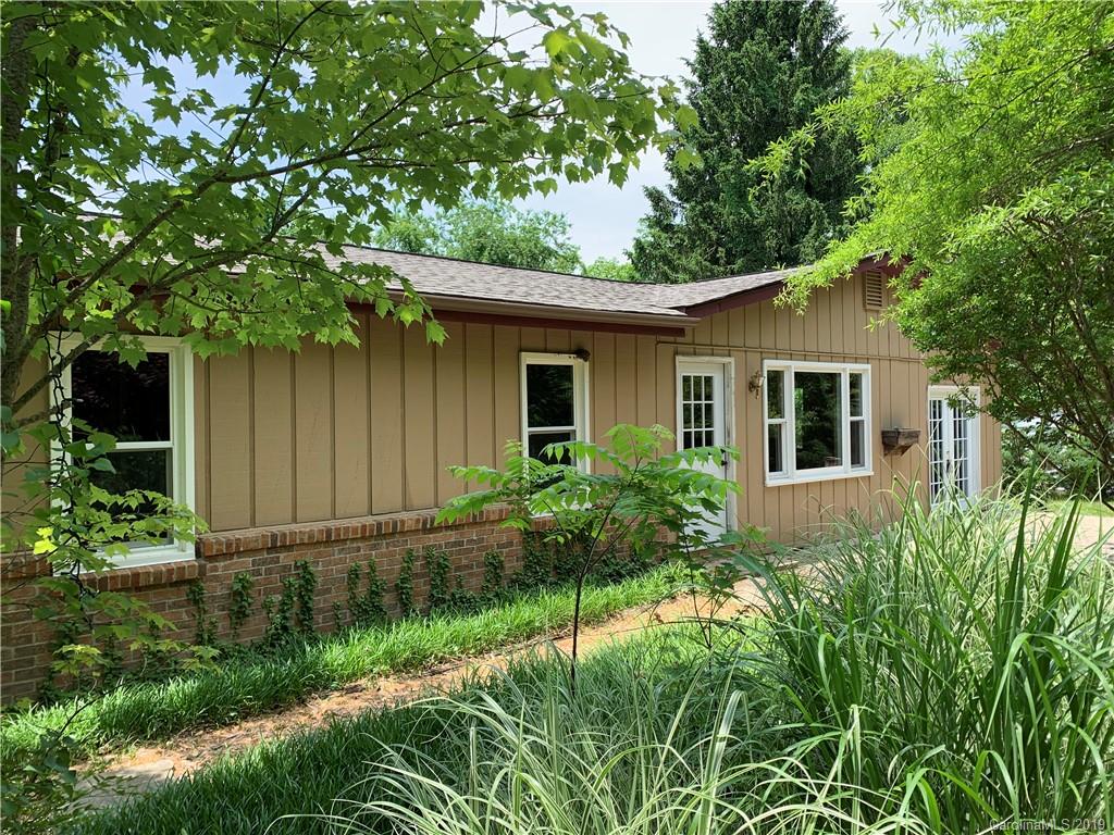 435 Hogsed Road Brevard, NC 28712 - Photo 5 of 27 Gallery Image 5