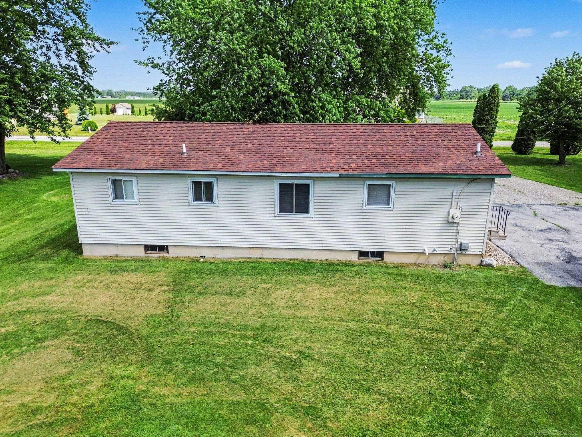 1944 East River Road Kawkawlin, MI 48631 - Photo 31 of 36