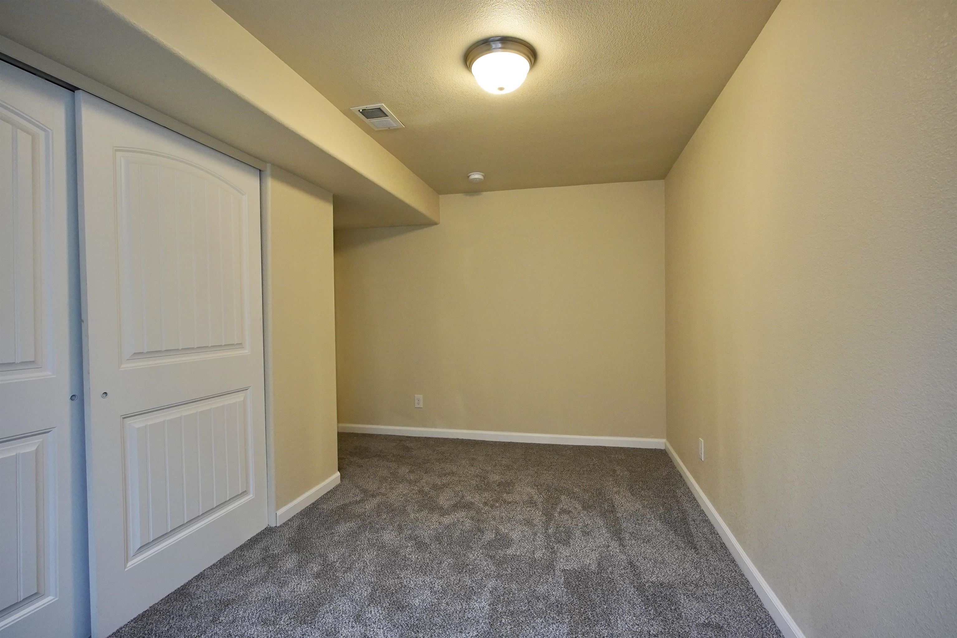 822 Discovery Street Mills, WY 82644 - Photo 37 of 42