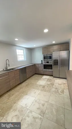$2,550 | 324 Avon Street, Philadelphia, PA 19116