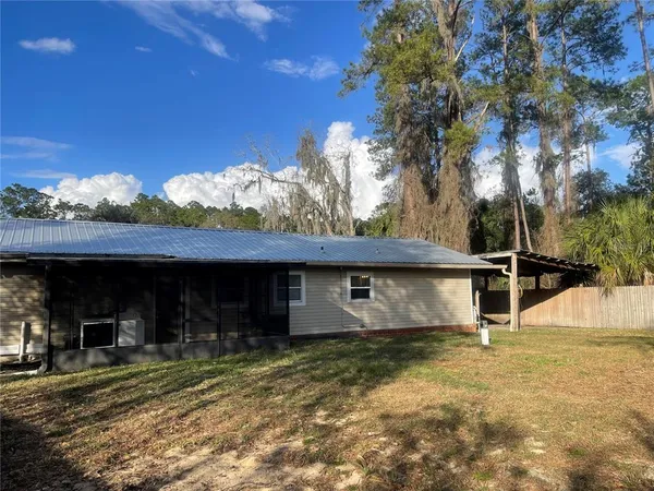 $1,600 | 211 Northwest Highway 441, Micanopy, FL 32667