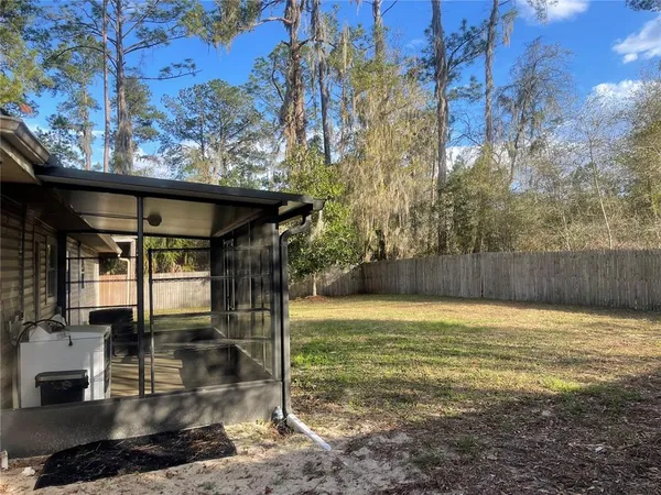 $1,600 | 211 Northwest Highway 441, Micanopy, FL 32667