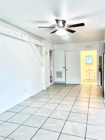 $1,600 | 211 Northwest Highway 441, Micanopy, FL 32667