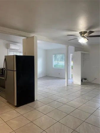 $1,600 | 211 Northwest Highway 441, Micanopy, FL 32667