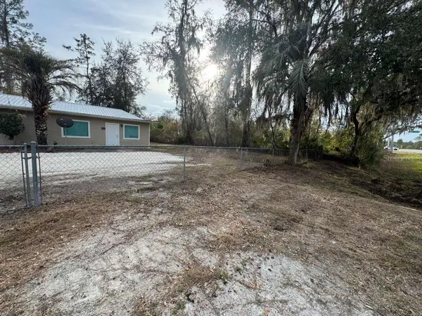 $1,600 | 211 Northwest Highway 441, Micanopy, FL 32667