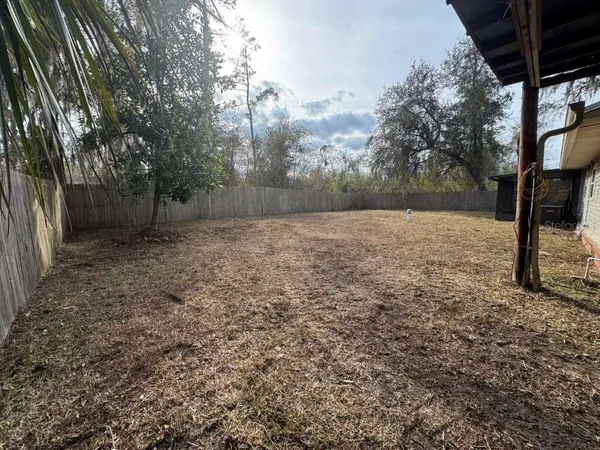 $1,600 | 211 Northwest Highway 441, Micanopy, FL 32667