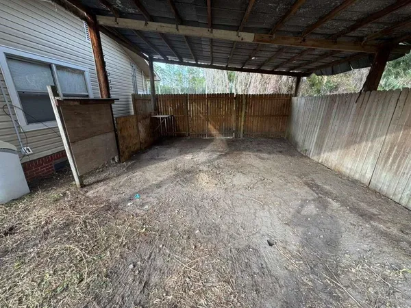 $1,600 | 211 Northwest Highway 441, Micanopy, FL 32667