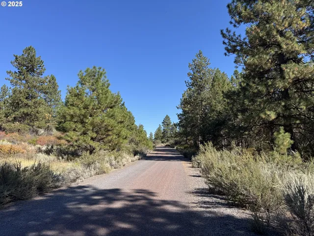 a view of a street view