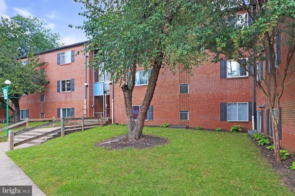 $199,900 | 7497 Prince Charles Court, Unit 5, Manassas, VA 20111