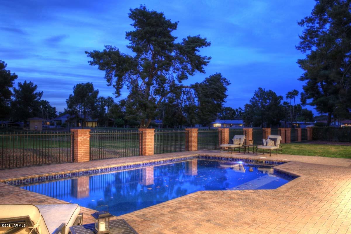 166 West Boca Raton Road Phoenix, AZ 85023 - Photo 23 of 49 Pool & Golf Course View