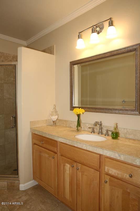 166 West Boca Raton Road Phoenix, AZ 85023 - Photo 37 of 49 Bedroom 2nd Bath