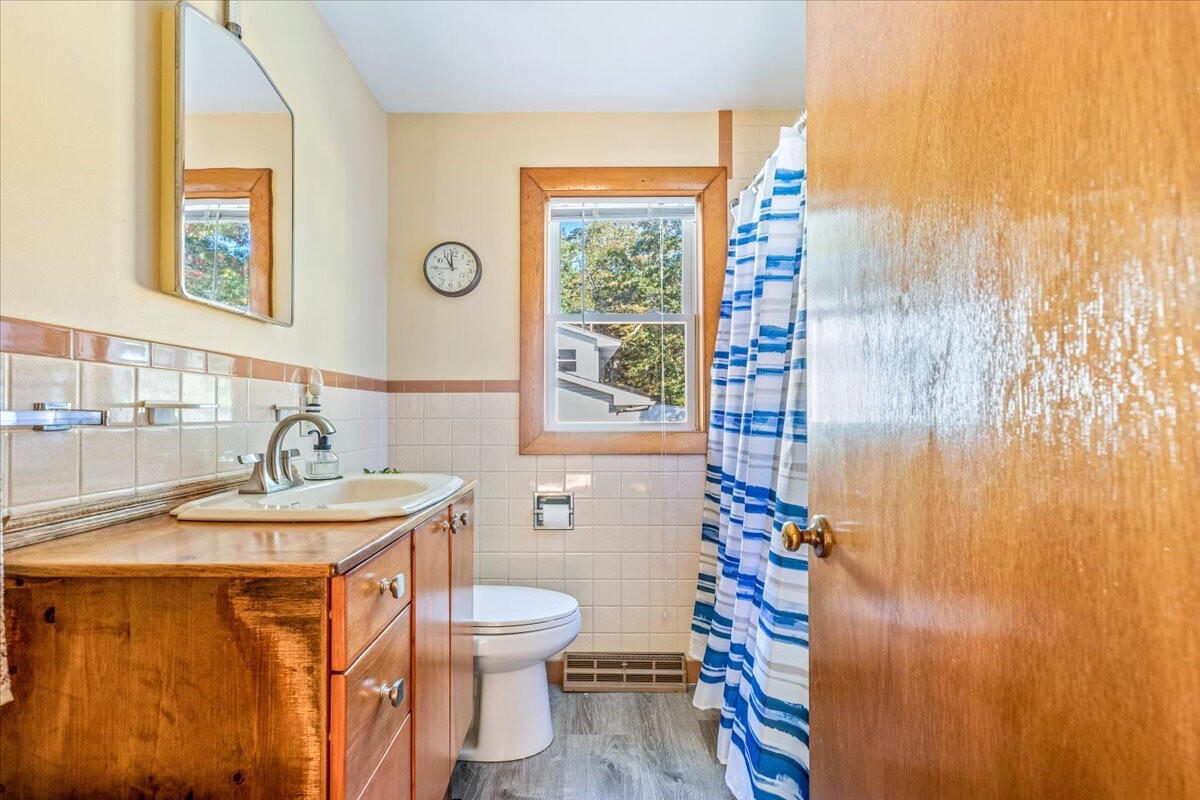 100 Swifts Beach Road Wareham, MA 02571 - Photo 12 of 35 100SwiftsBeachRd_25844_12
