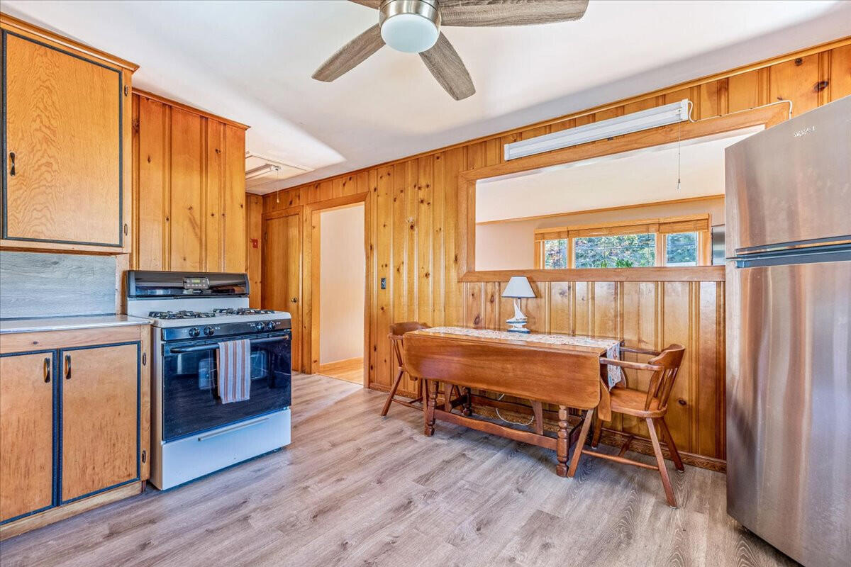 100 Swifts Beach Road Wareham, MA 02571 - Photo 4 of 35 100SwiftsBeachRd_25844_4