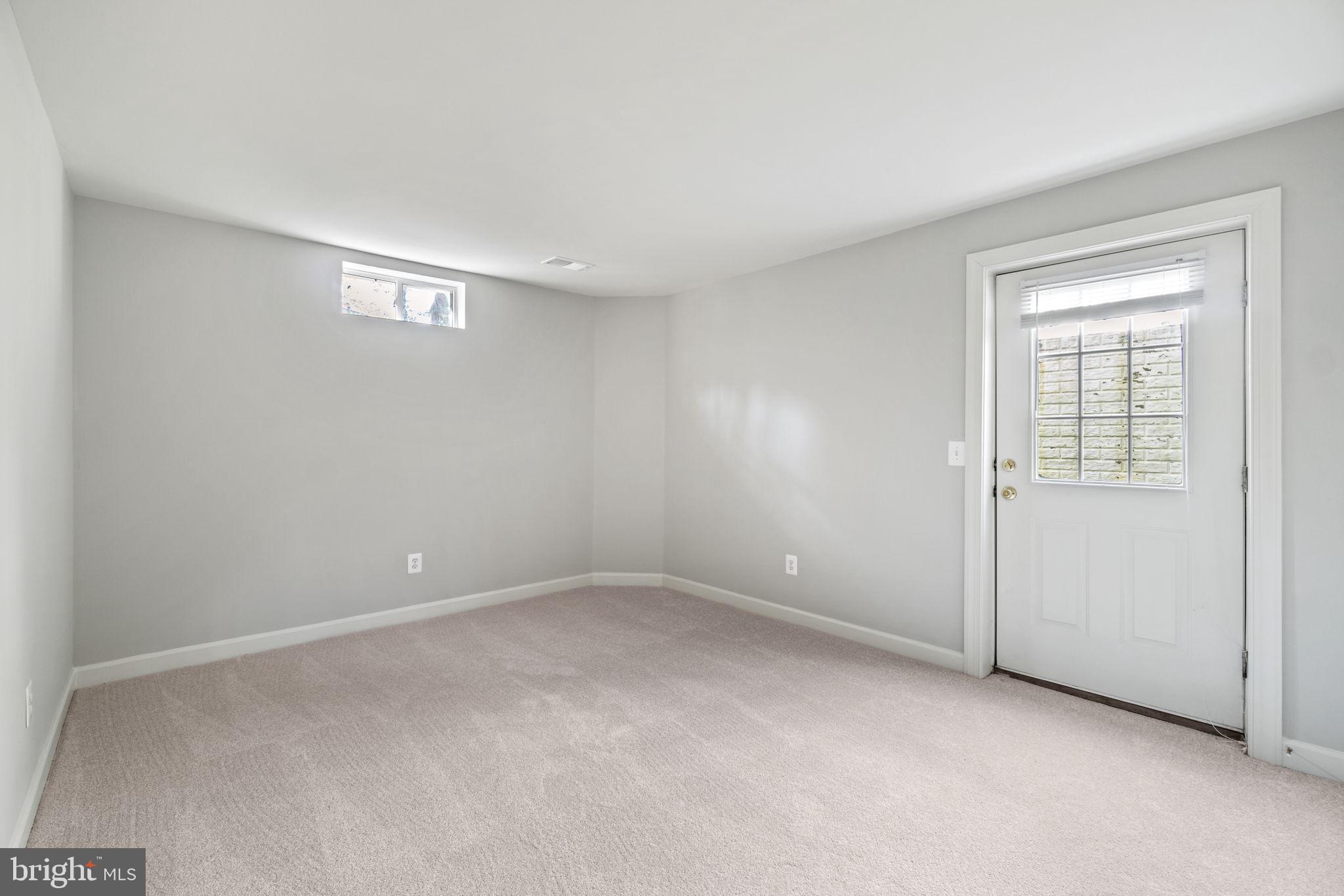 8589 Beatrice Court Springfield, VA 22152 - Photo 21 of 59 Gallery Image 21