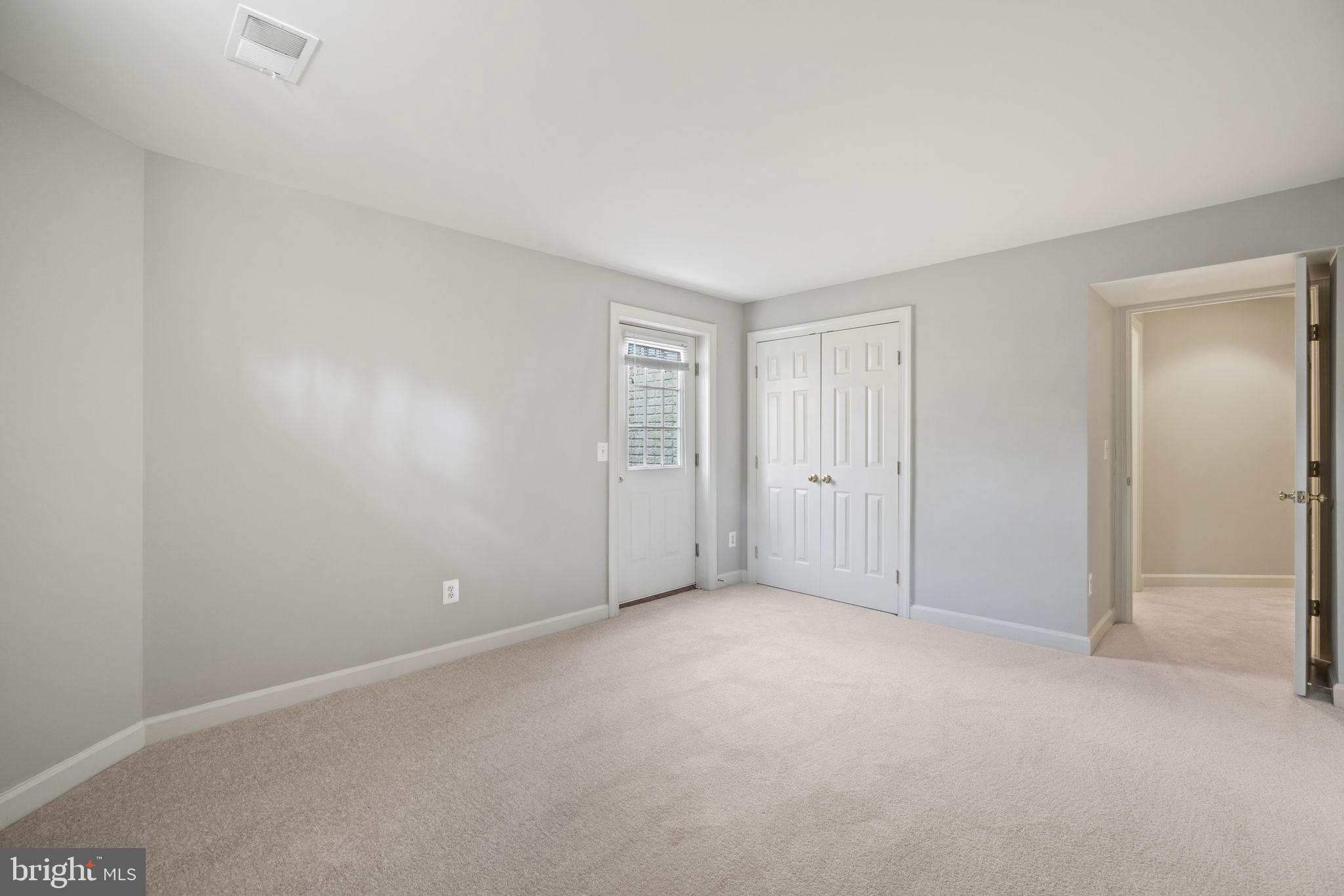 8589 Beatrice Court Springfield, VA 22152 - Photo 22 of 59 Gallery Image 22
