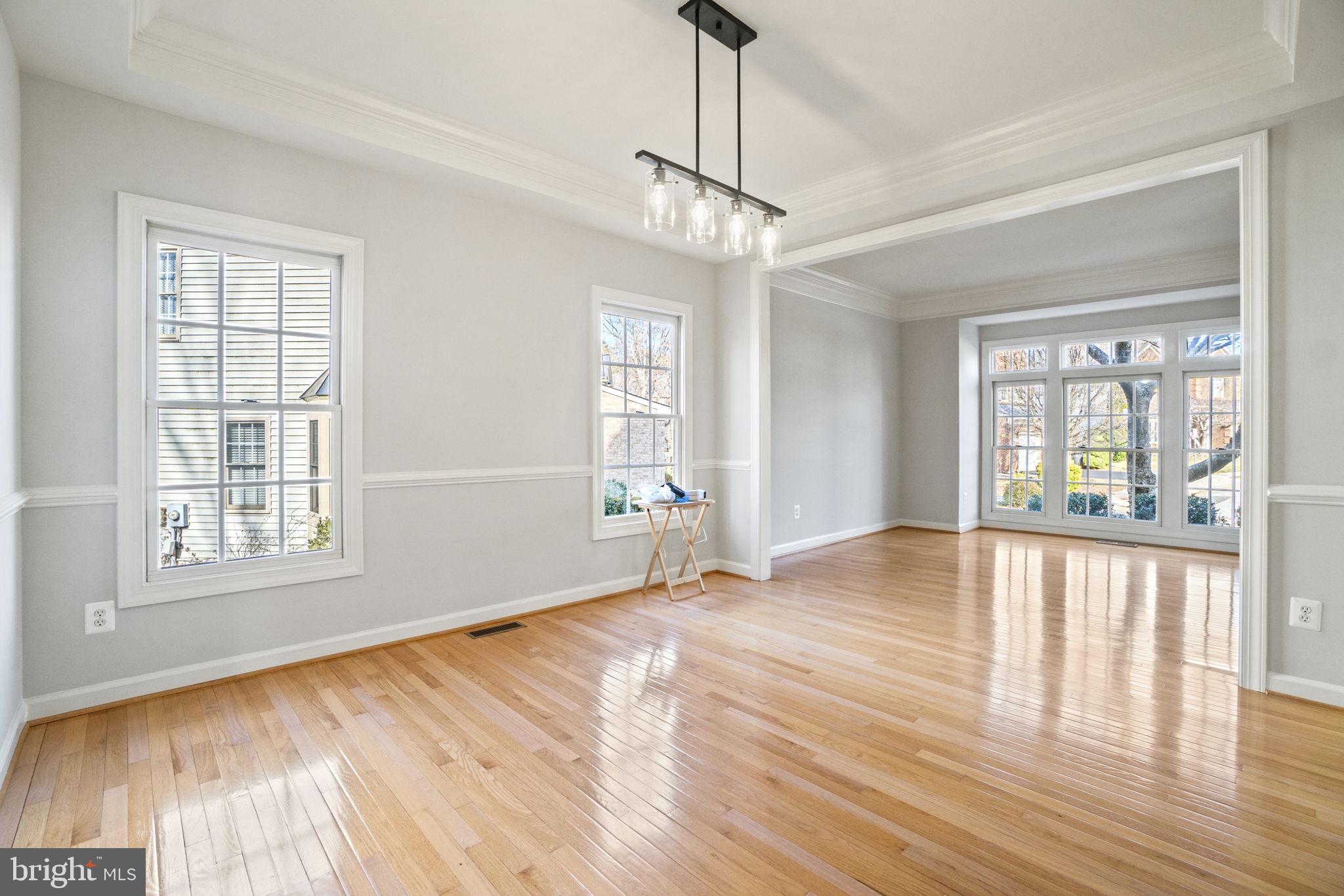 8589 Beatrice Court Springfield, VA 22152 - Photo 5 of 59 Gallery Image 5