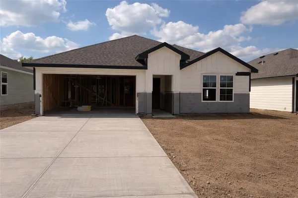 a view front of house with yard