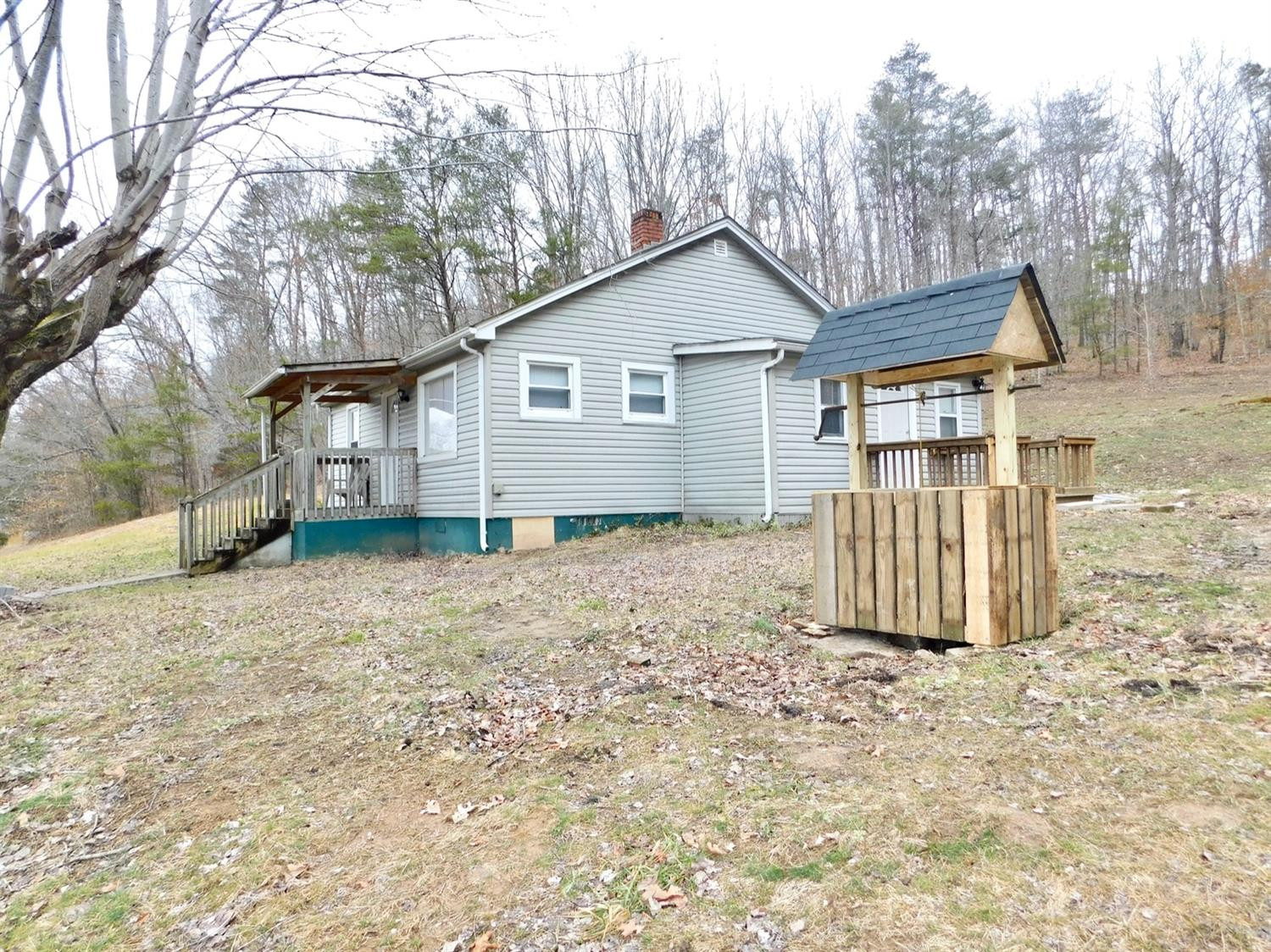 7320 Winchester Road Irvine, KY 40336 - Photo 4 of 36 Photo 4
