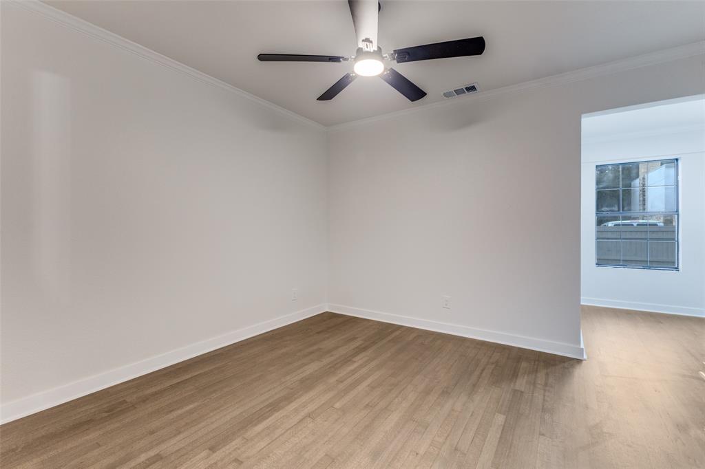 5848 Kenwood Avenue Dallas, TX 75206 - Photo 21 of 32 wooden floor in an empty room