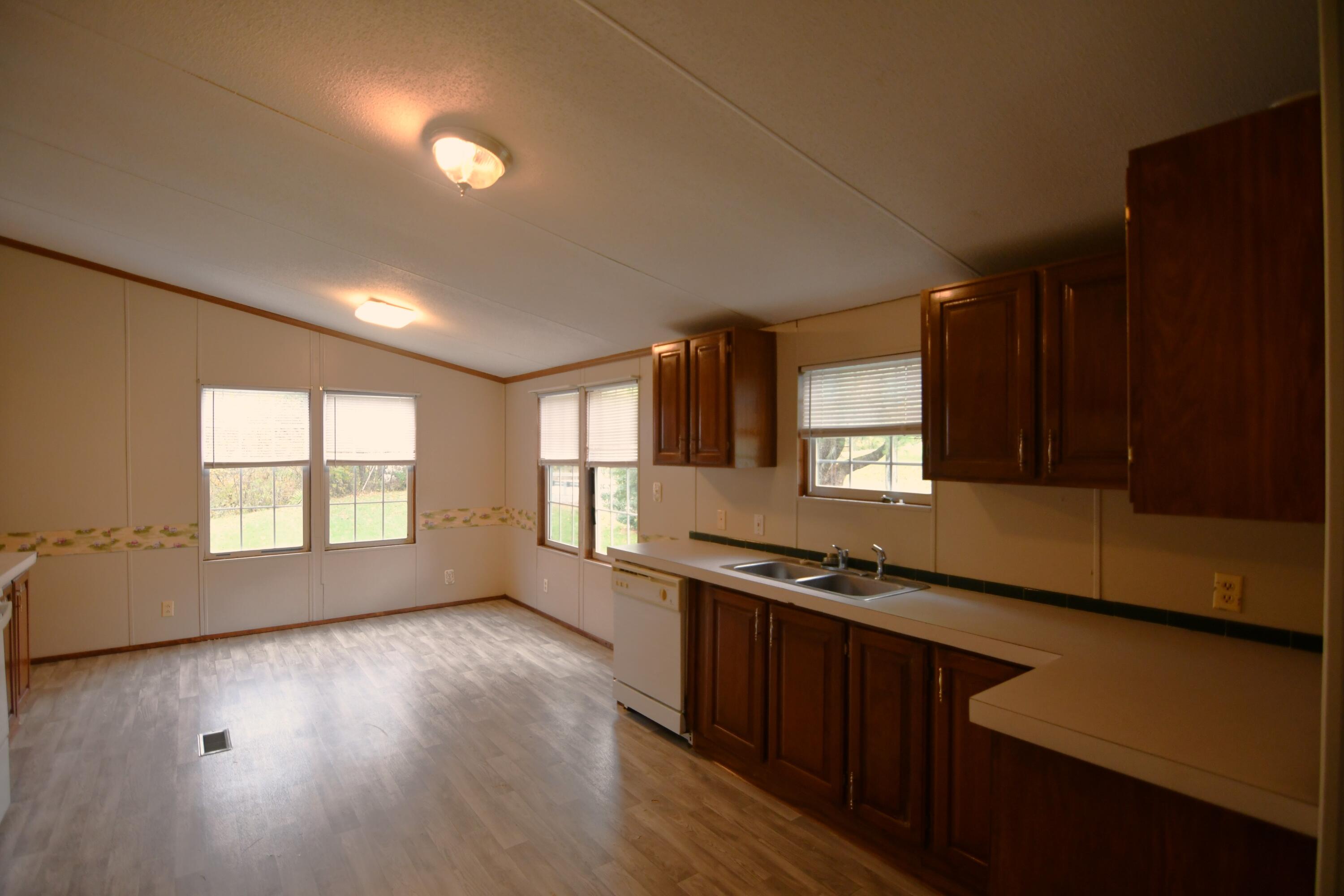 12352 Morehead Road Wallingford, KY 41093 - Photo 6 of 21 DSC_7415