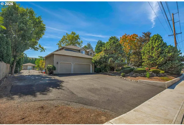 $895,000 | 30770 Northwest North Avenue, North Plains, OR 97133