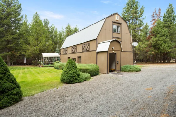 $379,000 | 16034 Cascade Lane, La Pine, OR 97739