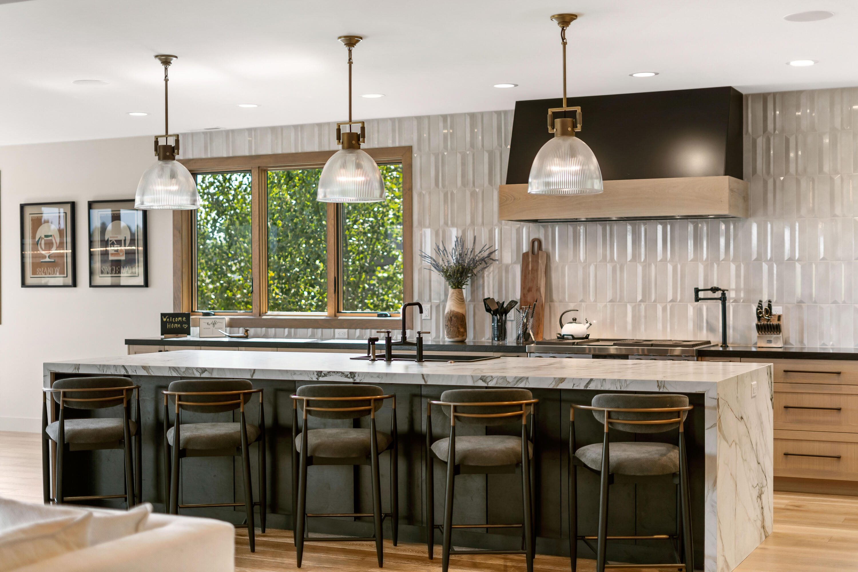 56878 River Road, Unit 2 Sunriver, OR 97707 - Photo 12 of 67 Kitchen