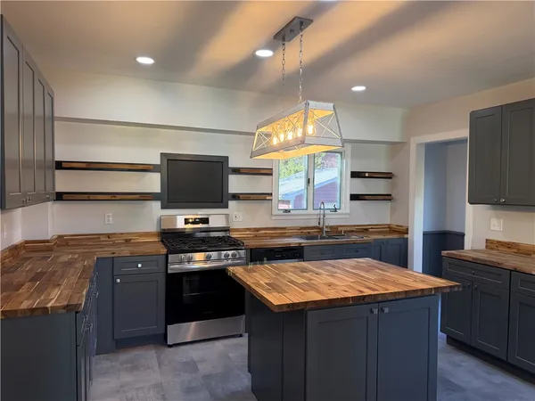 $210,000 | 122 West William Street, Bath, NY 14810