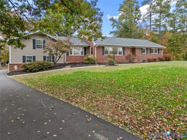 $450,000 | 21800 Patrick Henry Highway, Jetersville, VA 23083