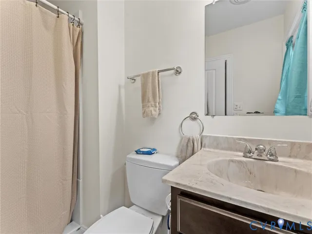 $450,000 | 21800 Patrick Henry Highway, Jetersville, VA 23083