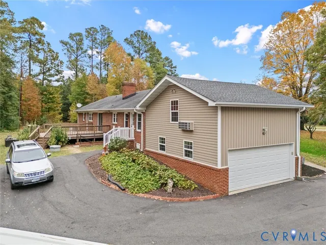 $450,000 | 21800 Patrick Henry Highway, Jetersville, VA 23083