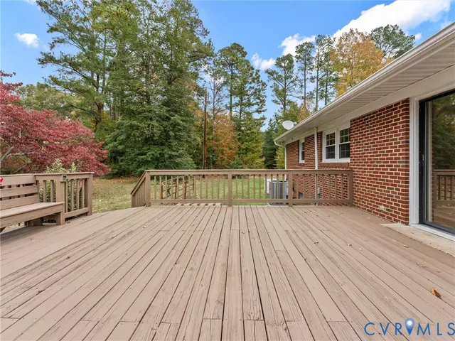 $450,000 | 21800 Patrick Henry Highway, Jetersville, VA 23083