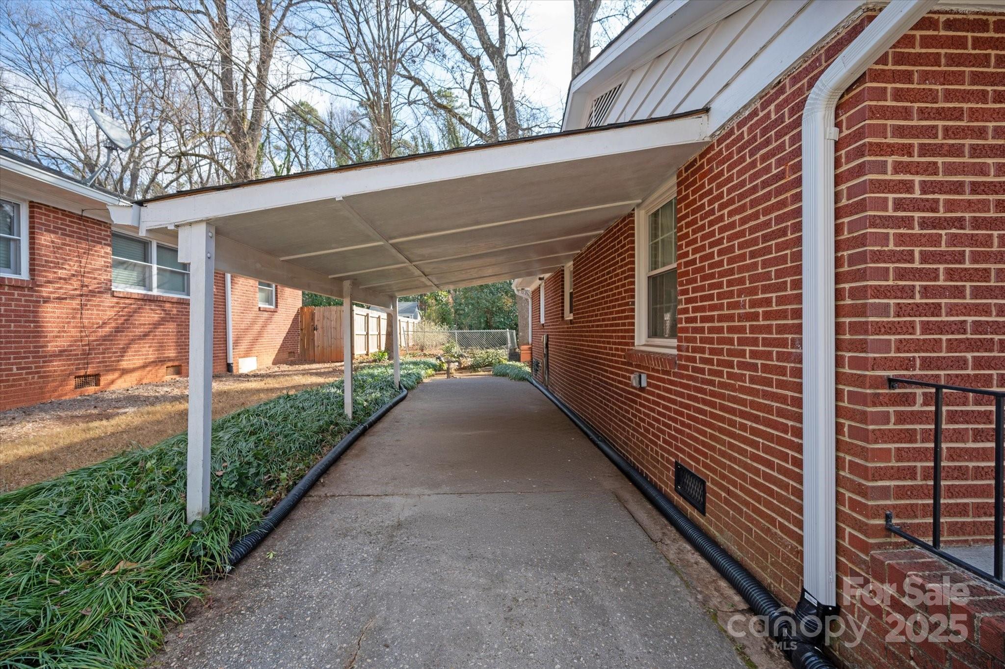 5435 Farmbrook Drive Charlotte, NC 28210 - Photo 34 of 35