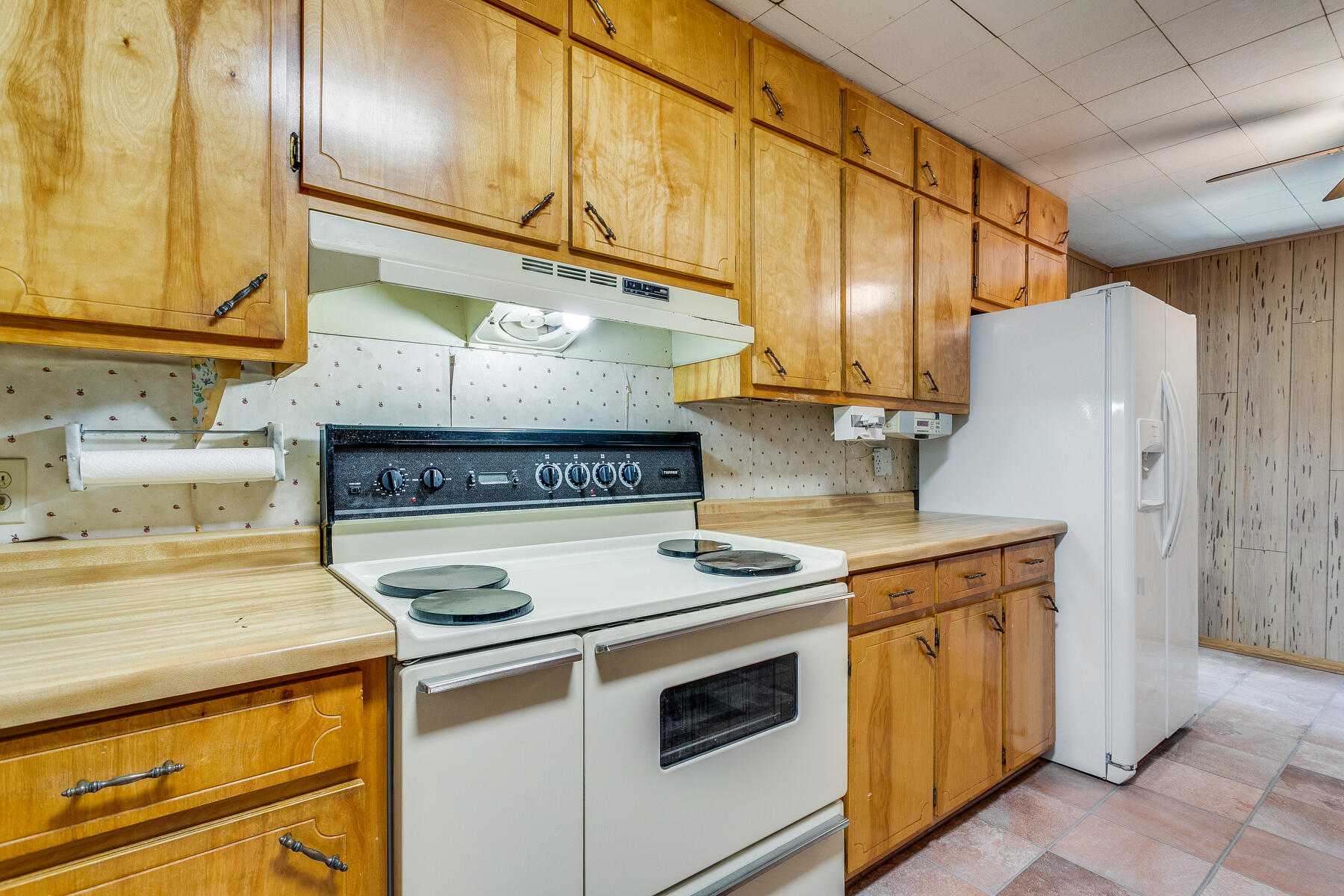 122 Flag Branch Road Greeneville, TN 37743 - Photo 14 of 32 014