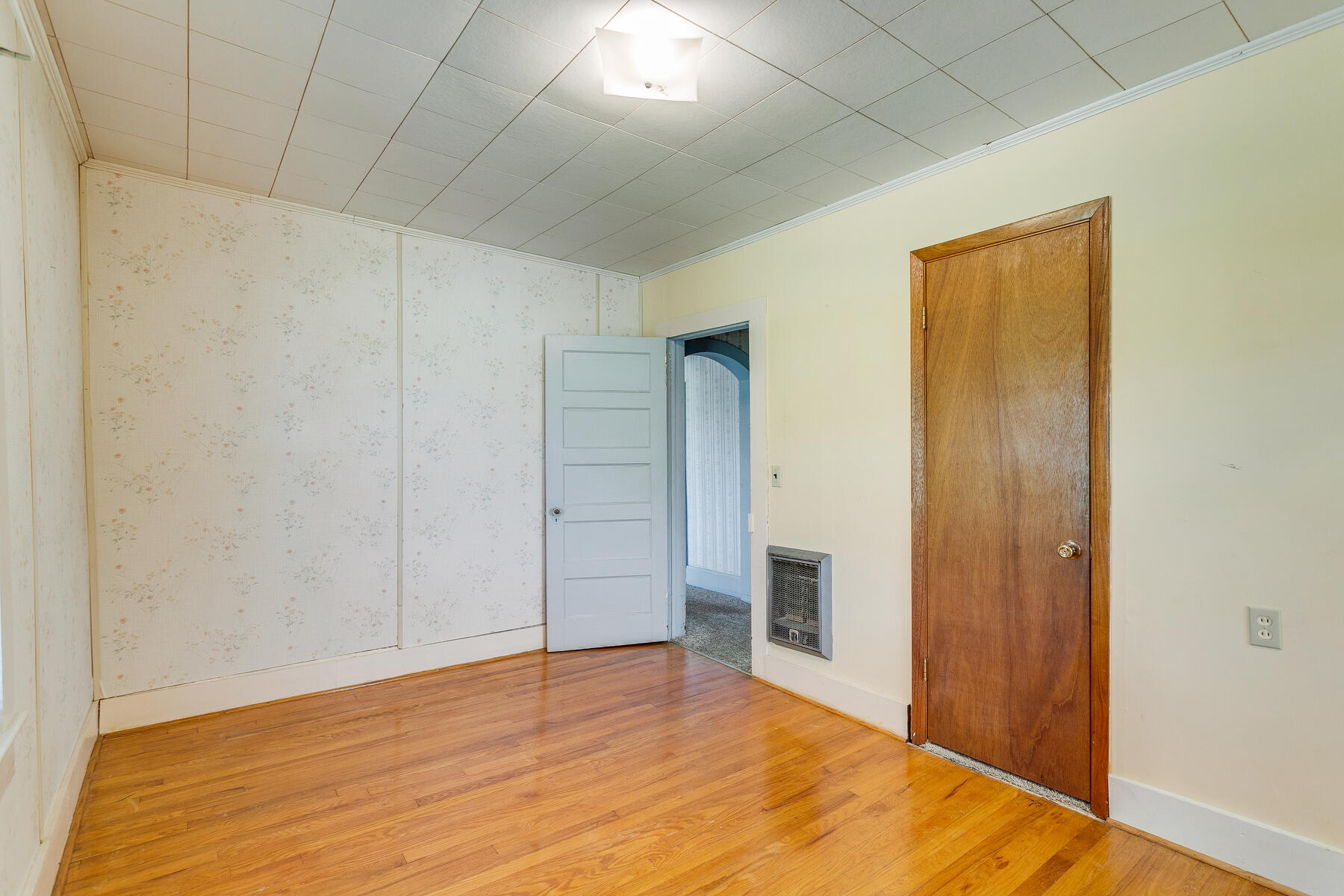 122 Flag Branch Road Greeneville, TN 37743 - Photo 17 of 32 017