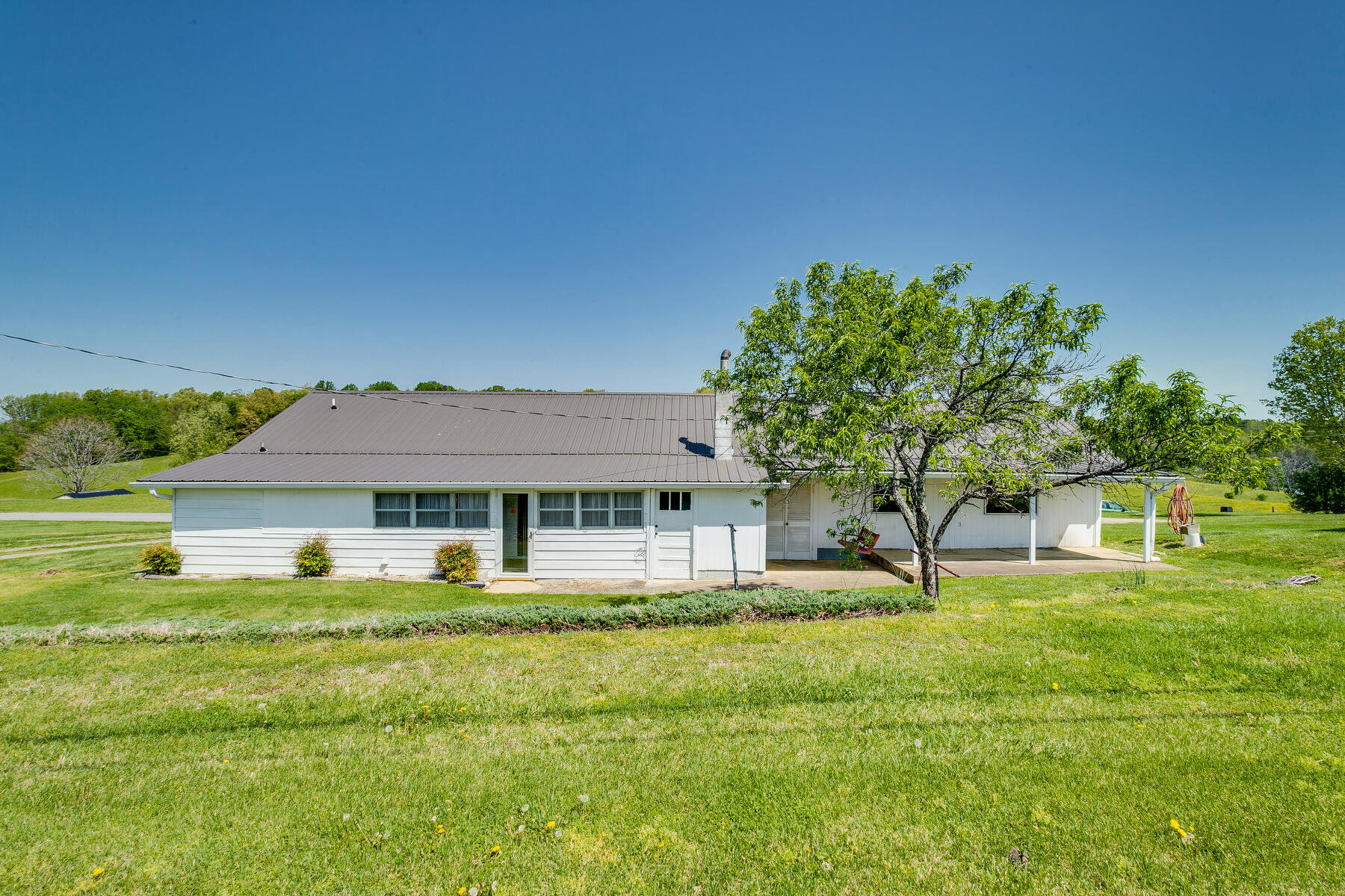 122 Flag Branch Road Greeneville, TN 37743 - Photo 28 of 32 033