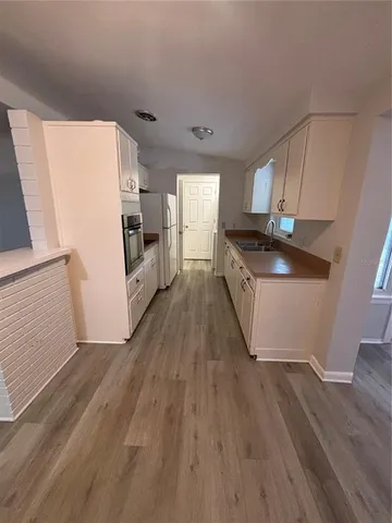 $2,195 | 1543 Belleair Road, Clearwater, FL 33756